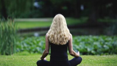 La meditación ayuda con la depresión